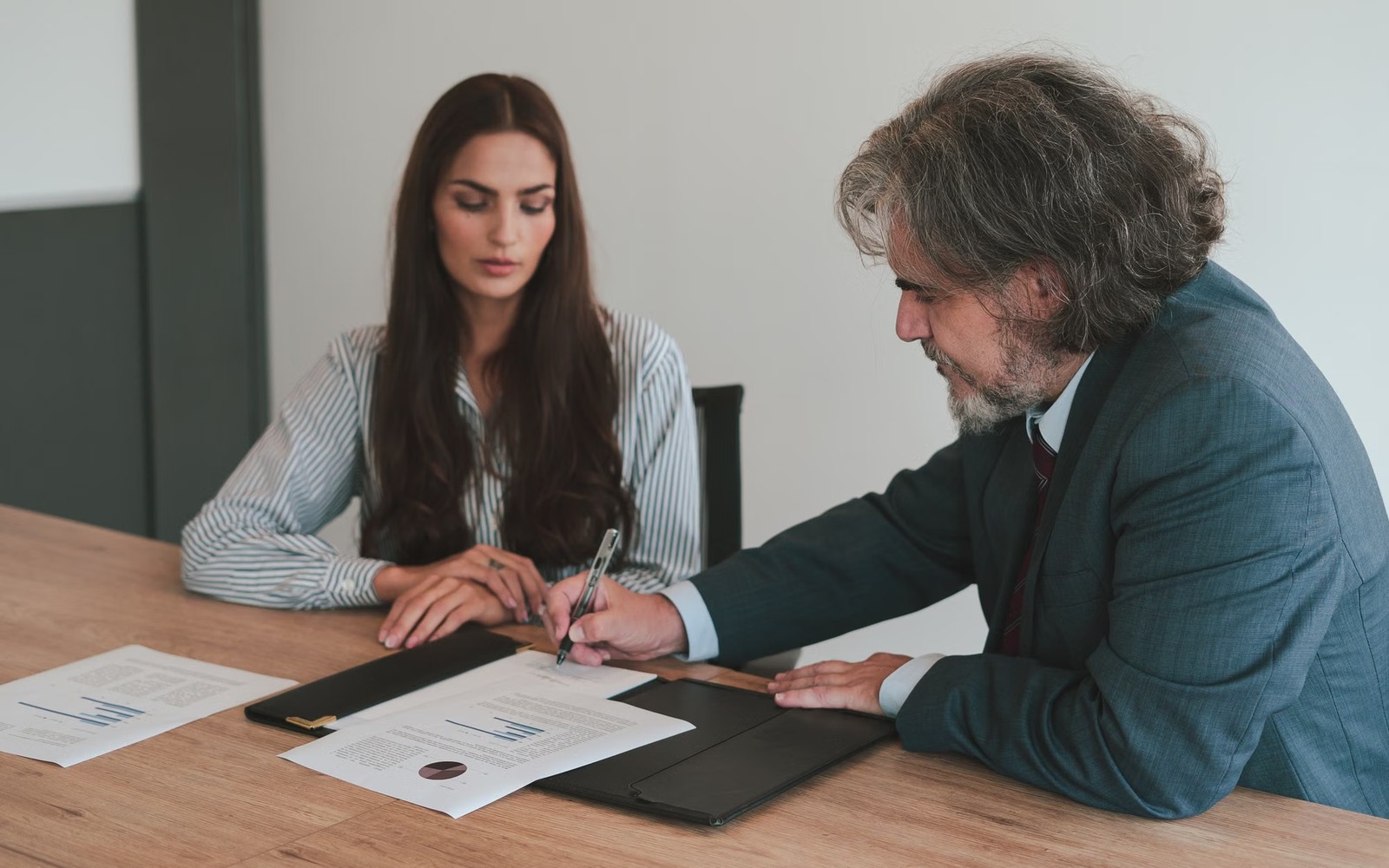 Buyer-vetting review of mineral ownership records